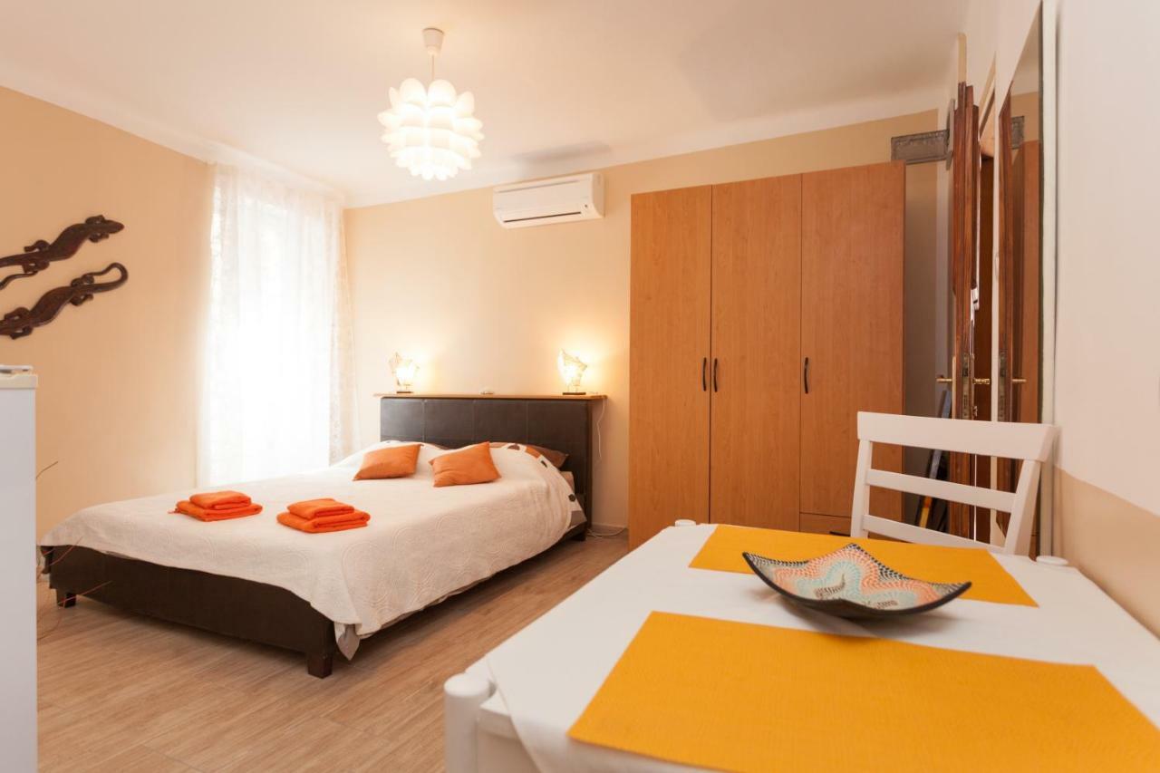 Nice Apartment In The City Center Rovinj Exterior foto